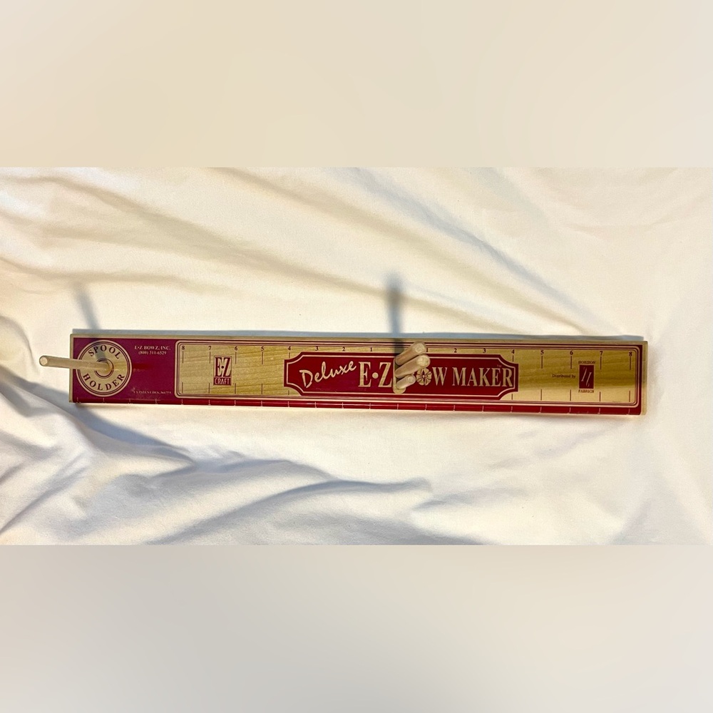 *EUC* Deluxe E~Z Bow Maker - Hardwood With Ribbon Spool Holder - EZ Craft -Red